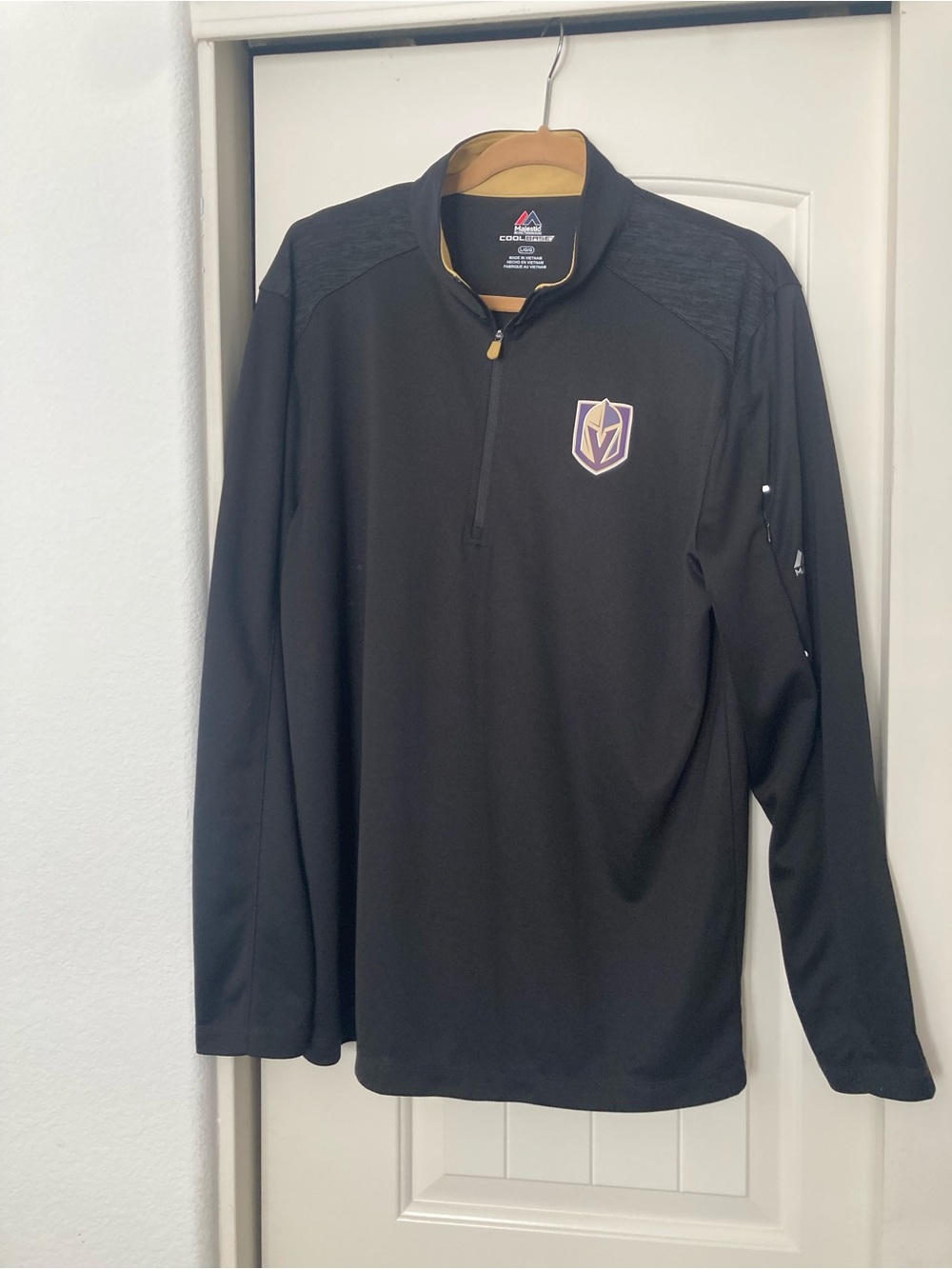 Vegas Golden Knights Majestic Cool Base 1/4 Zip Pullover – Men’s Large